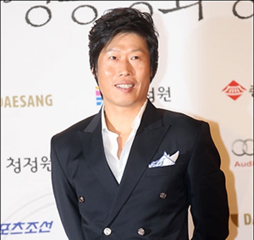 Bảng xếp hạng thương hiệu diễn viên màn ảnh rộng xứ Hàn trong tháng 8