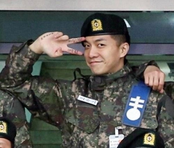 Tại sao Lee Seung Gi lại được gọi là "chàng rể quốc dân"?