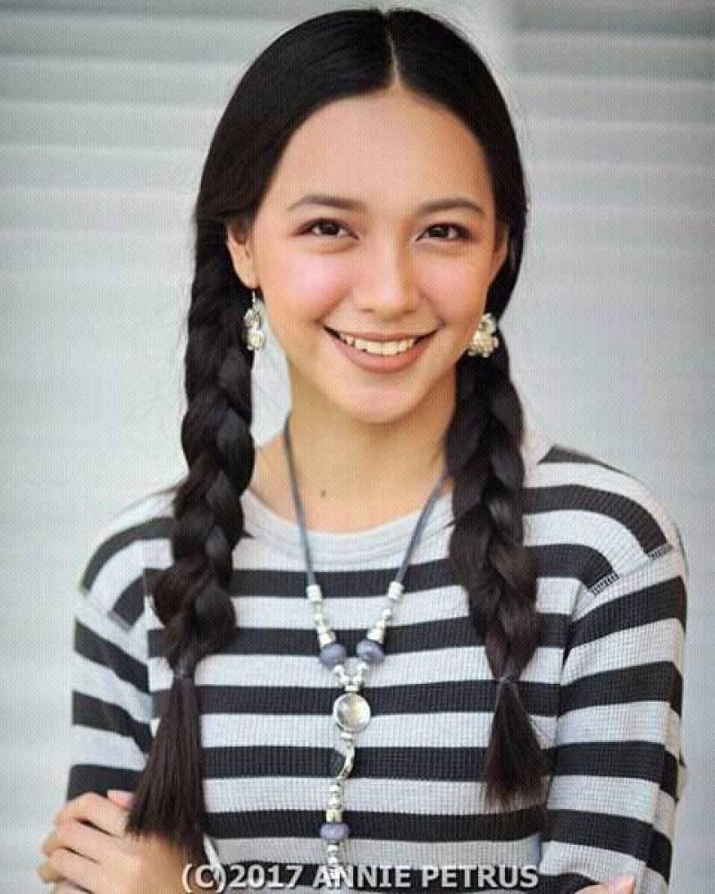 Bản sao của AngelaBaby và Địch Lệ Nhiệt Ba gây bão mạng