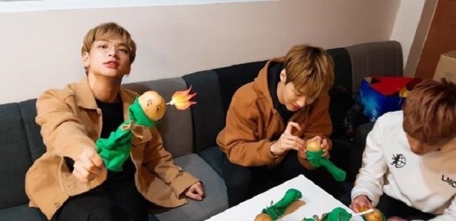 Chiếc lightstick khoai tây tự làm của N.Flying