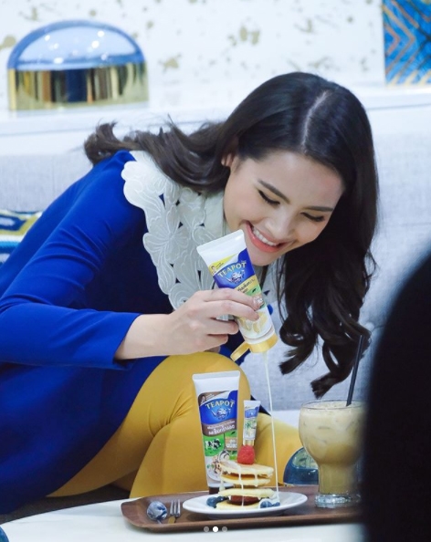 Yaya chia sẻ quan hệ bạn bè thân thiết với Nadech sau 8 năm quen biết