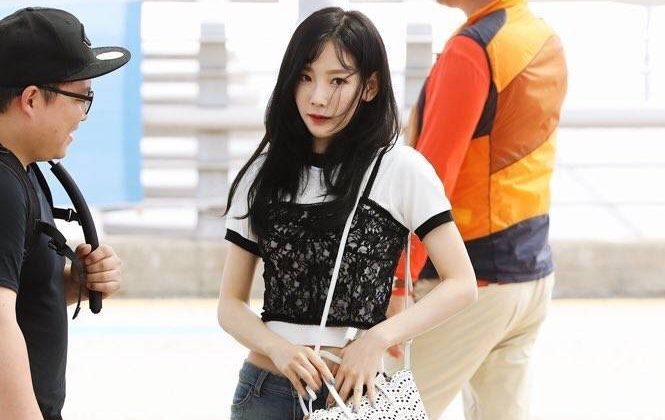 Taeyeon "lọt thỏm" giữ rừng vệ sĩ sau sự cố sàm sỡ, té ngã lần trước