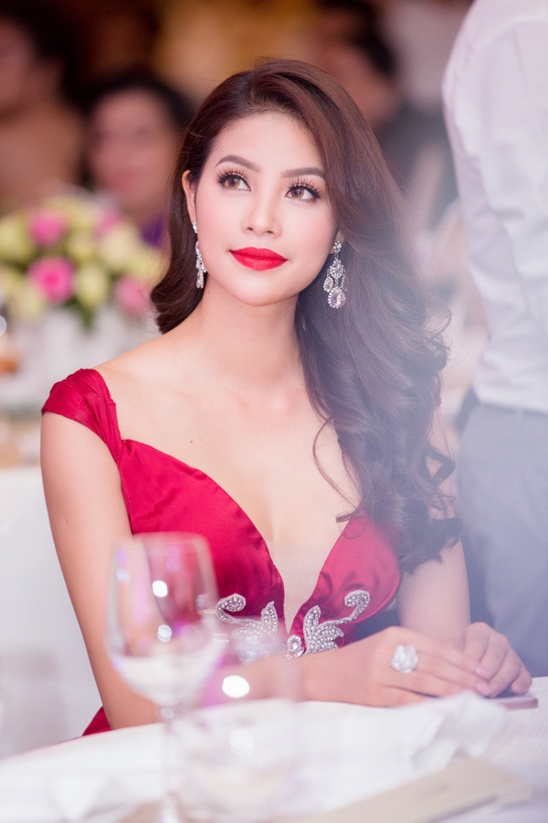 Ai xứng đáng là Hoa hậu quốc dân được khán giả yêu quý nhất?
