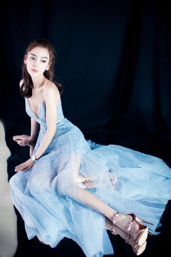 Huỳnh Hiểu Minh bất ngờ chê AngelaBaby diễn kém