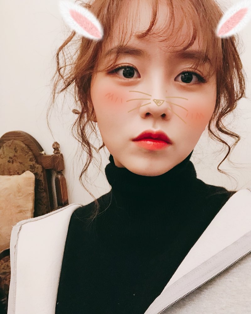 Kim So Hyun khoe ảnh mới xinh yêu vô đối trên trang cá nhân