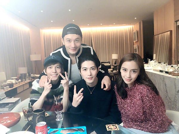 Huỳnh Hiểu Minh bất ngờ chê AngelaBaby diễn kém