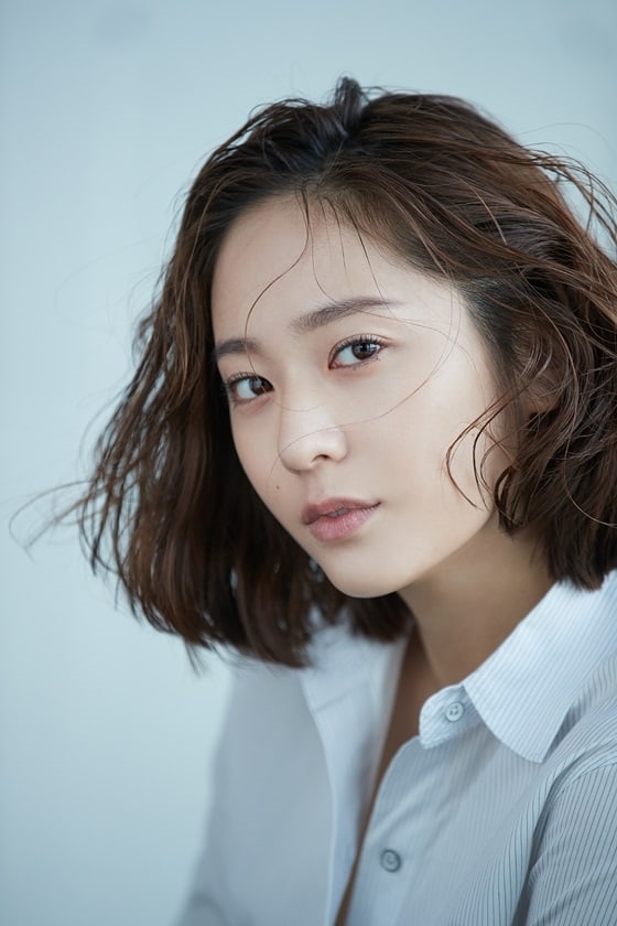 Krystal buồn và xin lỗi fan vì f(x) đã lâu không ra sản phẩm mới