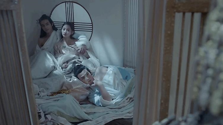 Cảnh 18+ gây tranh cãi của Quan Hiểu Đồng trong Phượng Tù Hoàng