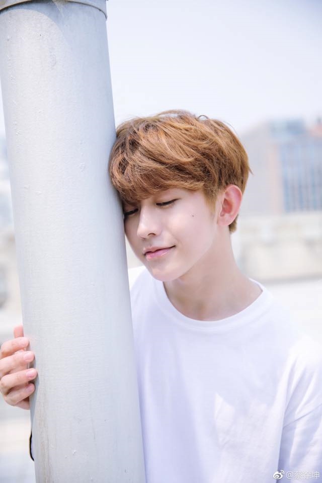 TFBOYS từng suýt debut với 4 thành viên chứ không phải 3 như hiện tại