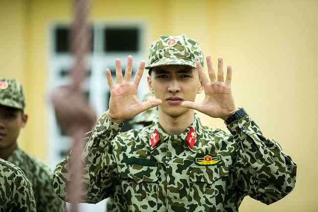Mỹ nam nào sẽ vào vai chính trong Hậu Duệ Mặt Trời phiên bản Việt