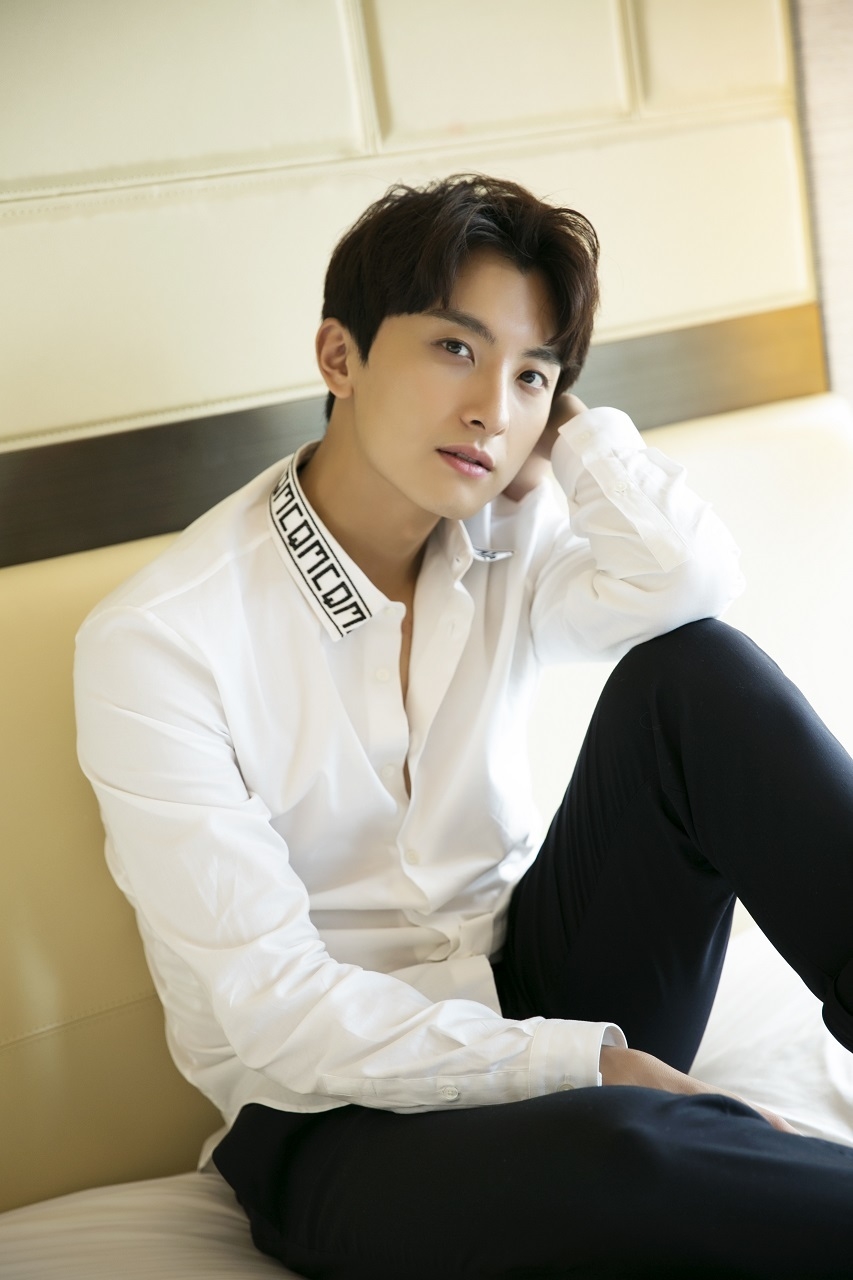 Fan Kim Dung khóc thét vì Trương Vô Kỵ của Tân Ỷ Thiên Đồ Long Ký