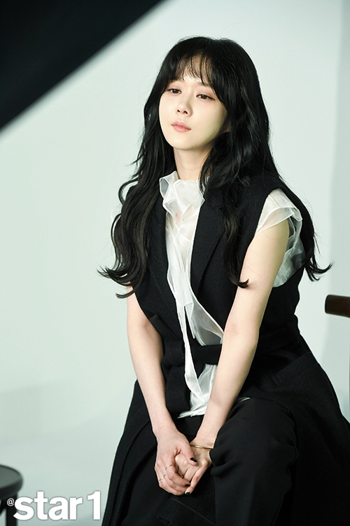 Jang Na Ra than 'khổ' than 'phiền' vì suốt ngày được khen trẻ đẹp