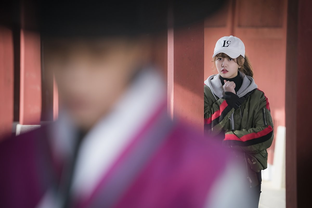 Kim So Hyun khiến fan ngỡ ngàng với tạo hình cổ trang trong phim mới
