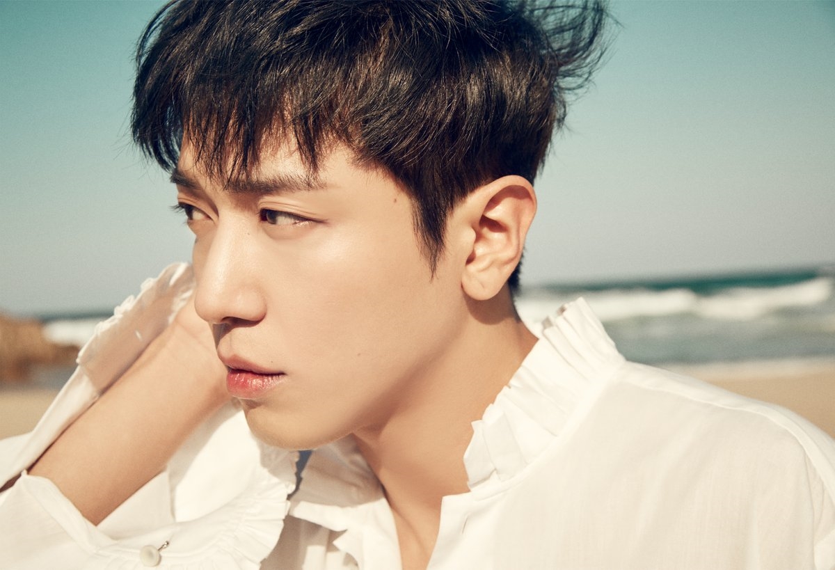 Jung Yong Hwa hủy hết concert chuẩn bị nhập ngũ gấp hậu scandal