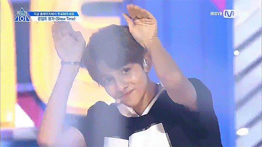 4 nam thần fancam phủ sóng 10 video "hot" nhất năm 2017 trên Naver