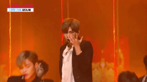 4 nam thần fancam phủ sóng 10 video "hot" nhất năm 2017 trên Naver