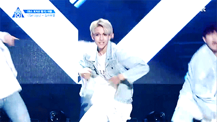 4 nam thần fancam phủ sóng 10 video "hot" nhất năm 2017 trên Naver