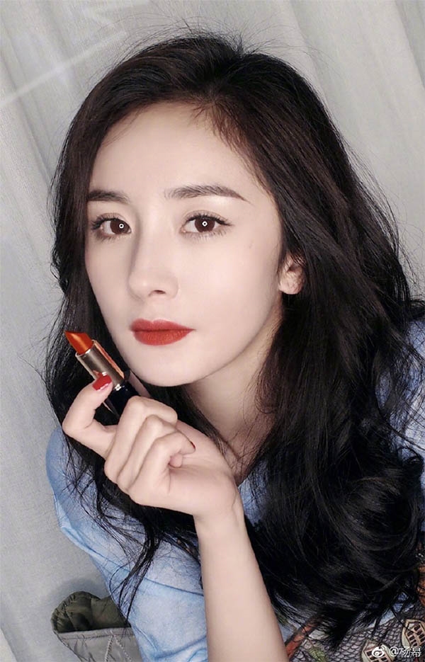 Dương Mịch hé lộ nguyên nhân không nghỉ lễ về thăm con gái Gạo Nếp Nhỏ