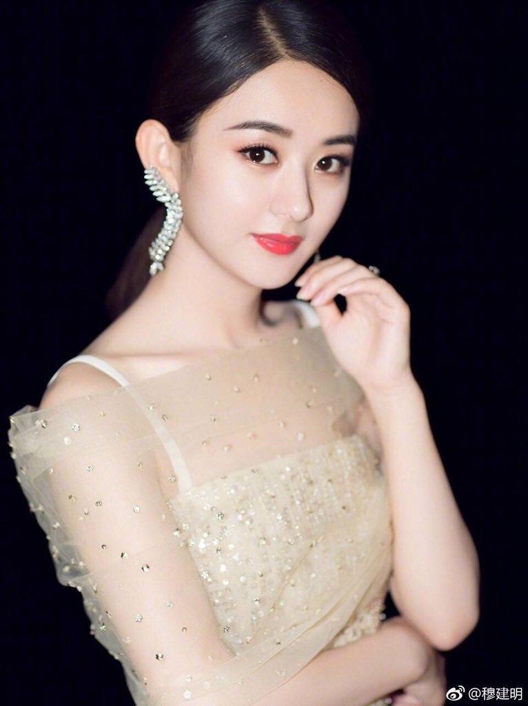 Triệu Lệ Dĩnh vươn lên trở thành ngôi sao quảng cáo hot nhất 2017