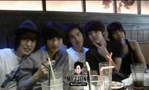Chia sẻ cách thức SM tuyển thành viên EXO, Lay khiến Sehun bị ném đá