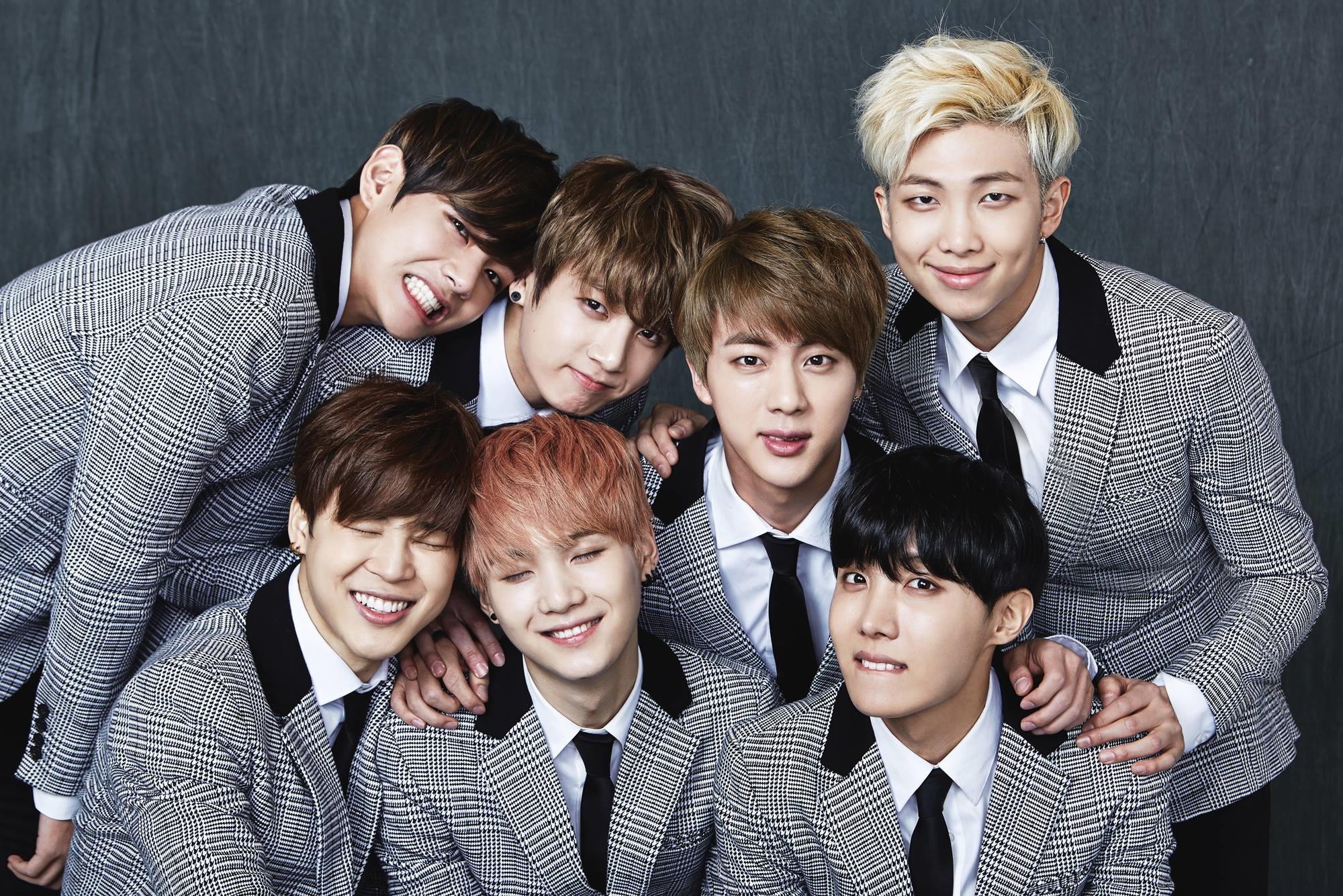 A.R.M.Y đã chinh phục BTS như thế nào?