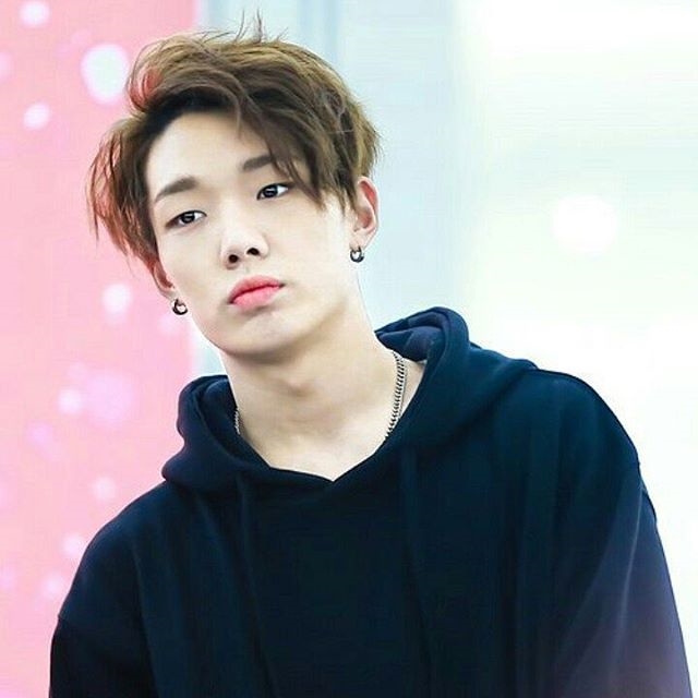 Điểm danh 12 sao Hàn chi tiền tỷ xây nhà báo hiếu cha mẹ