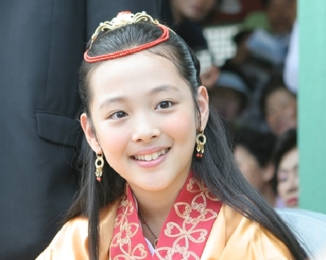 Dàn sao nhí xứ Hàn rũ bỏ hình tượng ngây thơ khi đóng phim người lớn