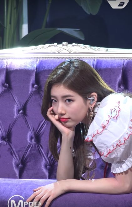 Suzy xuất hiện siêu xinh đẹp và kiêu hãnh tại M! Countdown