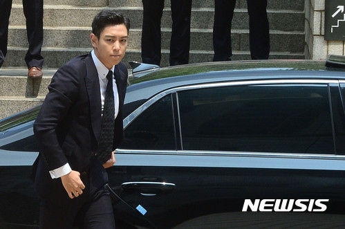 T.O.P bị "ném đá" không thương tiếc khi tham dự đám cưới Taeyang