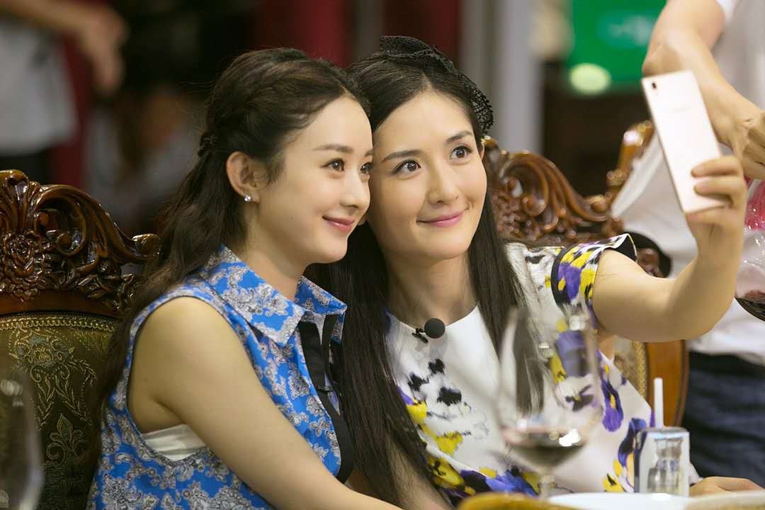 Bất ngờ với món quà cha mẹ nuôi của làng giải trí Hoa ngữ tặng con