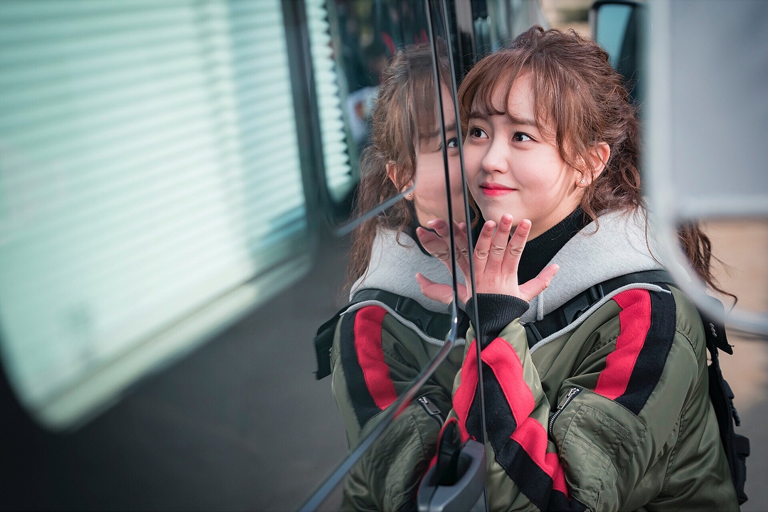 Kim So Hyun hào hứng khi lần đầu được tập pha và uống rượu trong phim