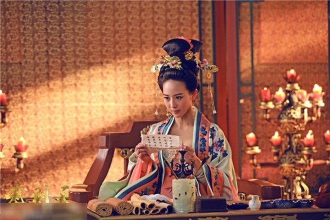 Mỹ nhân Võ Mị Nương Truyền Kỳ thăm Sài Gòn