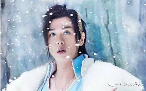 Dở khóc dở cười khi sao Hoa ngữ bị cận thị đi đóng phim