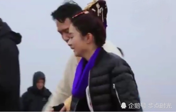 Phùng Thiệu Phong và Triệu Lệ Dĩnh 'tình như cái bình' ở phim trường