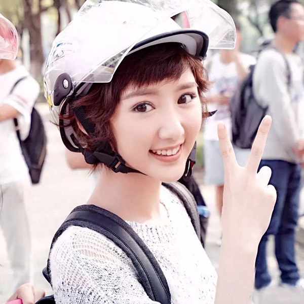 Những người đẹp Hoa ngữ mãi chẳng chịu lớn khiến fan yêu thương mãi