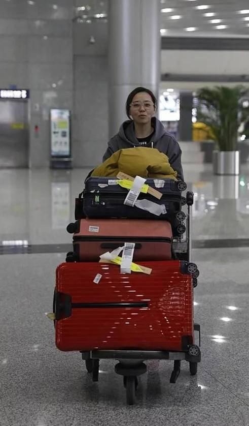 Lật tẩy bí mật diễn sâu của dàn sao Hoa ngữ ở sân bay