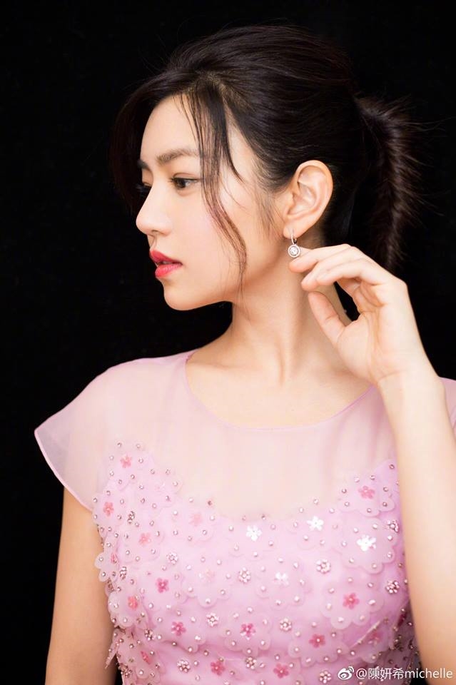 Những ngôi sao nở muộn của làng giải trí Hoa ngữ