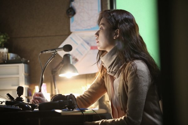 Han Hyo Joo và Kang Dong Won họp báo movie mới