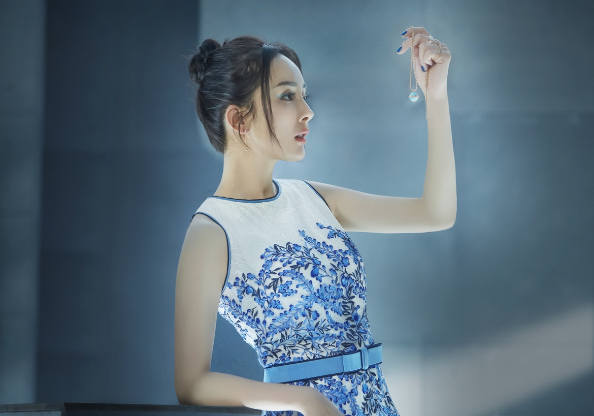 Khi sao Hoa ngữ làm đại diện các thương hiệu nổi tiếng