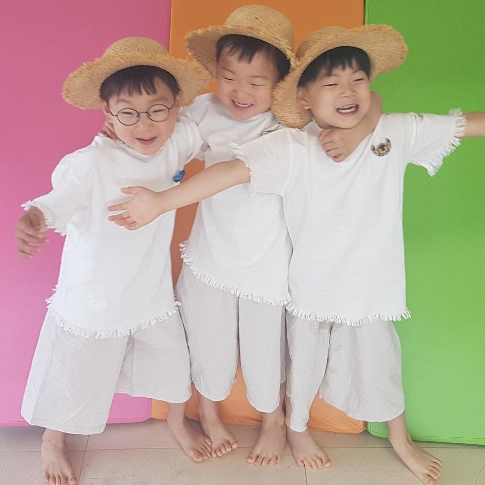 Bộ ba Dae-Min-Man mặc hanbok cực yêu chúc mừng năm mới