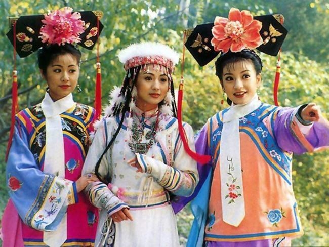 "Ném đá" Hoàn Châu cách cách sau 20 năm, tư duy hiện đại hay sự phản bội quá khứ? - 2