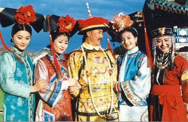 "Ném đá" Hoàn Châu cách cách sau 20 năm, tư duy hiện đại hay sự phản bội quá khứ? - 12