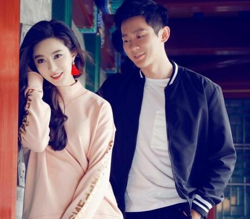 Triệu Vy và Phạm Băng Băng bị đồng nghiệp vạch mặt thẳng tưng trên MXH