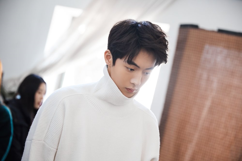 Nam Joo Hyuk tung bộ ảnh mới chủ đề bốn mùa cực đẹp mừng sinh nhật