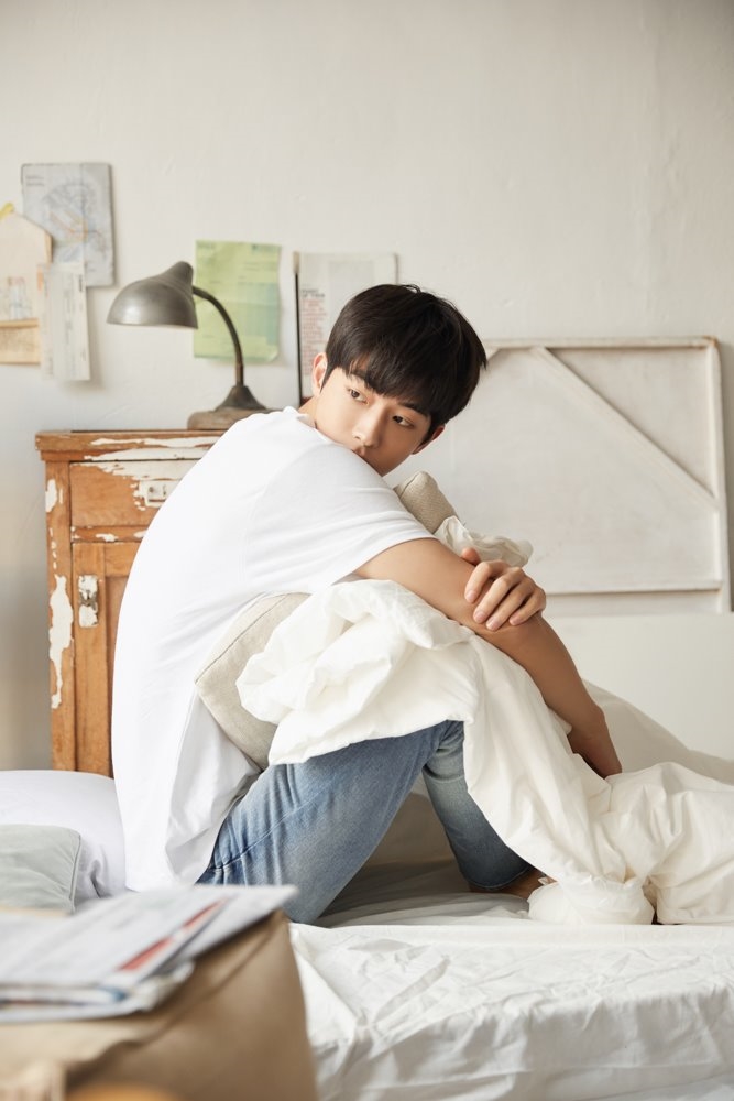 Nam Joo Hyuk tung bộ ảnh mới chủ đề bốn mùa cực đẹp mừng sinh nhật