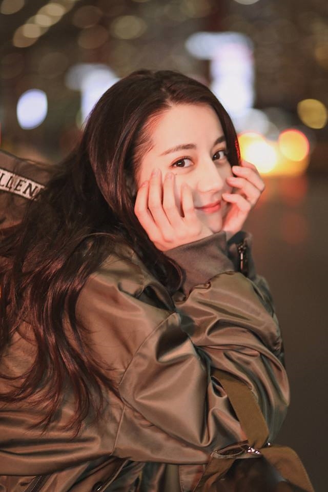 Đọ nhan sắc của những ngôi sao Cbiz bằng tuổi