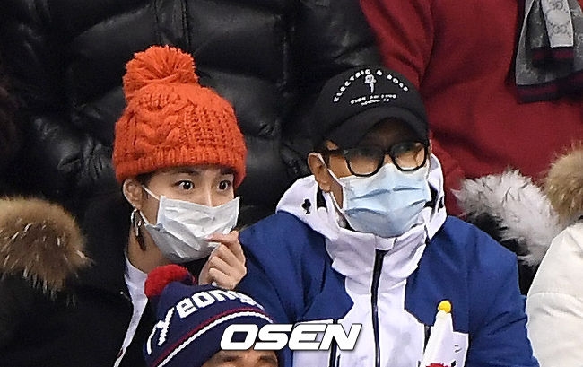 Lee Byung Hun - Lee Min Jung rủ nhau đi xem Olympic ủng hộ nước nhà