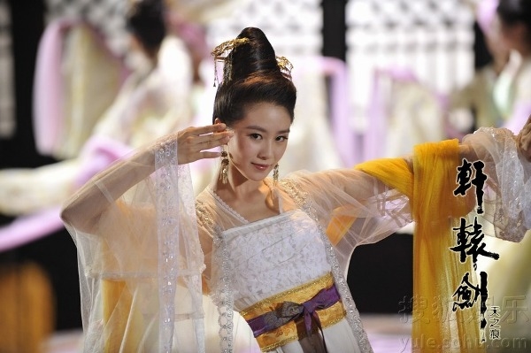 Lưu Thi Thi: Từ 'bản sao' Lưu Diệc Phi đến ngọc nữ Cbiz 'vạn người mê'