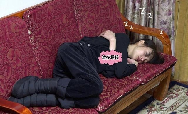 Khi mỹ nhân Hoa ngữ lỡ ngủ quên: Người mất hình tượng, người cực chất