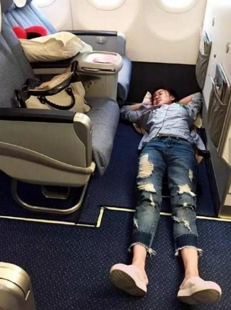 Khi mỹ nhân Hoa ngữ lỡ ngủ quên: Người mất hình tượng, người cực chất